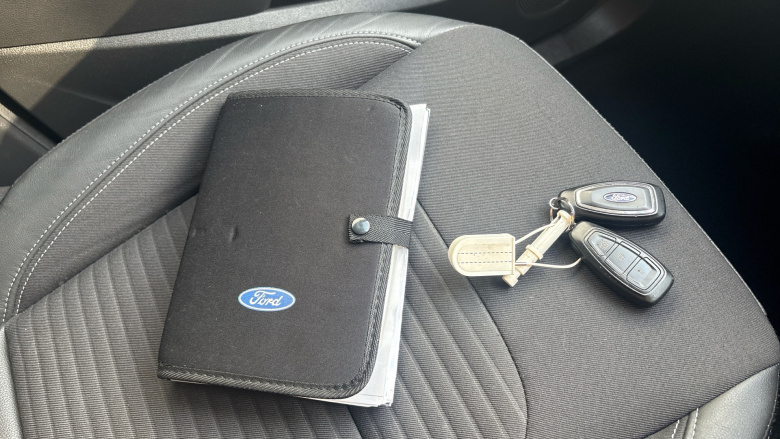 Ford Kuga 2.0 TDCi Titanium Edition 5dr Auto 2WD Diesel Estate